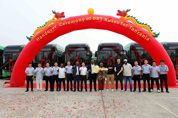 Golden Dragon Delivers 200 BRT Buses to Tanzania